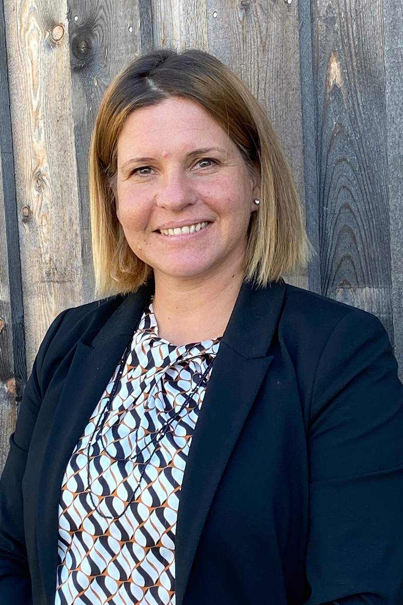 Portrait Mitarbeiter Petra Karisch